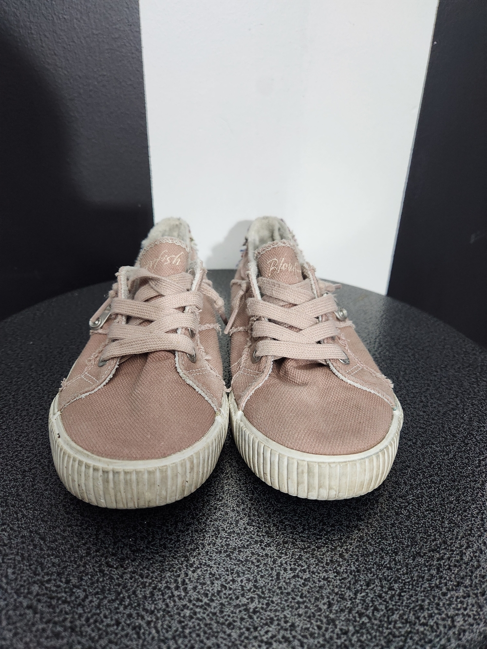 Blowfish Low-Top Lace-Up Sneakers in Dusty Rose - Picture 2 of 6